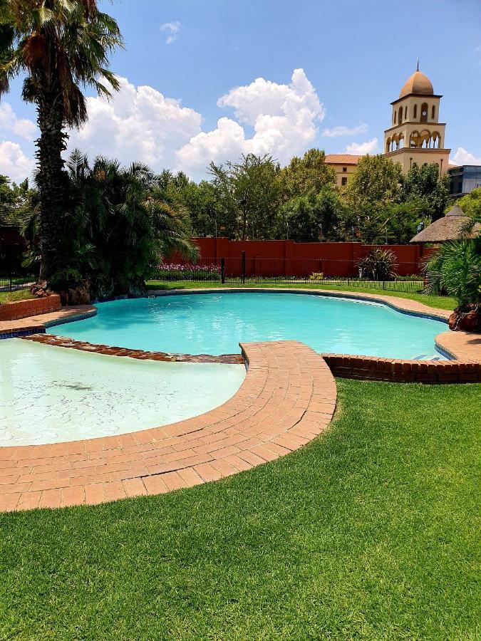 Merry Monte Casino Lodge House In Fourways Sandton Zewnętrze zdjęcie